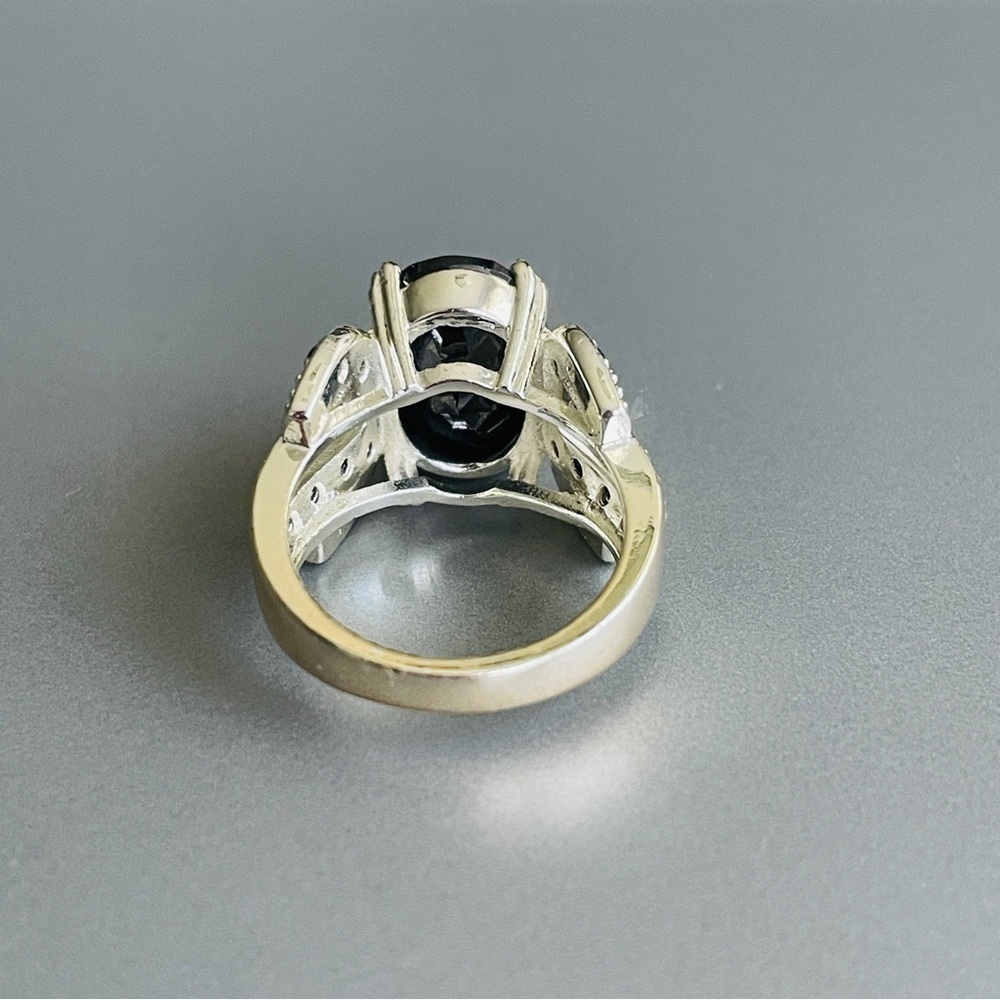 Black Onyx Oval Sterling Silver Cocktail Ring - Picture 8 of 12